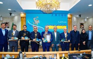آیین تجلیل از صادر کنندگان نمونه استان / صادرات و ارزآوری از مولفه های اقتدار کشور است