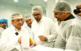 تاکید استاندار قزوین بر رفع موانع تولید و تسهیل فرآیندهای توسعه در استان در بازدید از شرکت البرز دارو