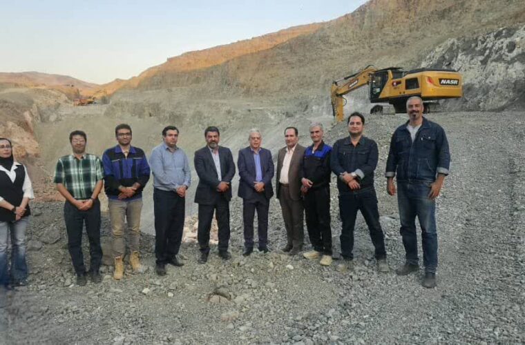 ️بازدید مدیرکل صنعت، معدن و تجارت استان قزوین از معادن استان/تأکید بر رفع موانع تولید و توسعه سرمایه‌گذاری معدنی