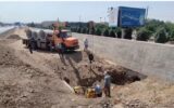پیشرفت عملیات عمرانی در کمربندی شمالی/ تداوم لوله گذاری و اجرای کاروگیت در مسیر زیرساختی شهر+فیلم
