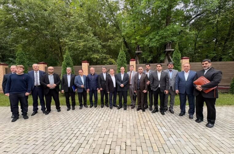 استقبال استاندار اولیانوفسک روسیه از استاندار قزوین در بدو ورود به این استان