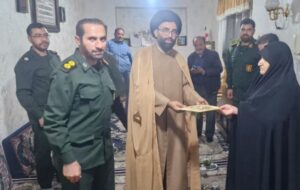 دیدار جانشین فرمانده سپاه امام سجاد(ع) با خانواده شهدای ابراهیمی در الموت غربی دیدار جانشین فرمانده سپاه امام سجاد(ع) با خانواده شهدای ابراهیمی در الموت غربی