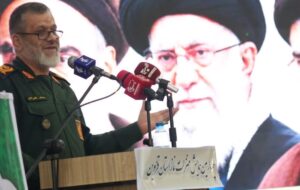 حقیقت نماز در میدان مجاهدت و خدمت به مردم تجلی می‌یابد/سپاه در میدان مجاهدت و دفاع از آرمان‌های انقلاب اسلامی ایستاده است